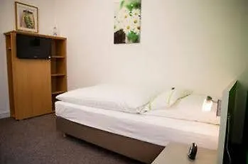 Max Hotel Duesseldorf Self-Check-In 3*, Дюссельдорф Германия