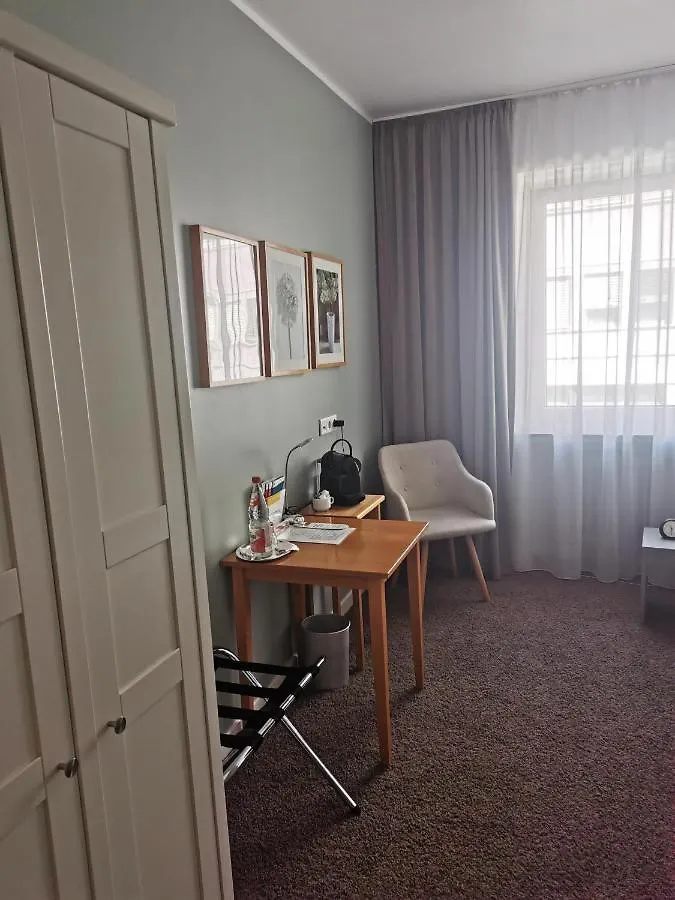 MAX Hotel Düsseldorf 3*,  Alemania
