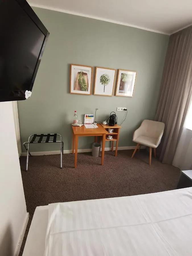 MAX Hotel Düsseldorf 3*,  Alemania